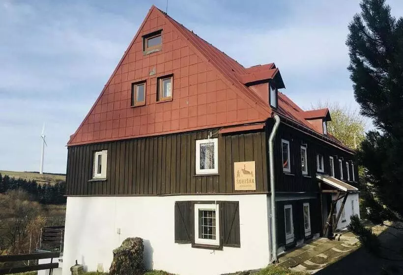 Majatalo Horská Bouda šubišák