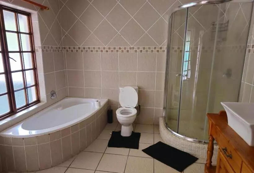 Majatalo Jacobsons Guesthouse