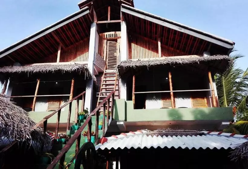 Majatalo Lord Of Beach Resort & Yoga Meditation Centre