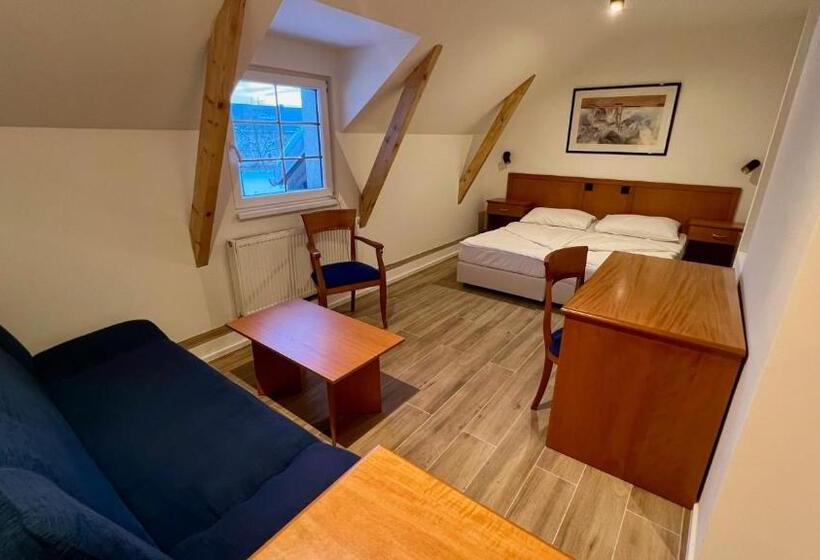 پانسیون Wellness Penzion Horse Farm