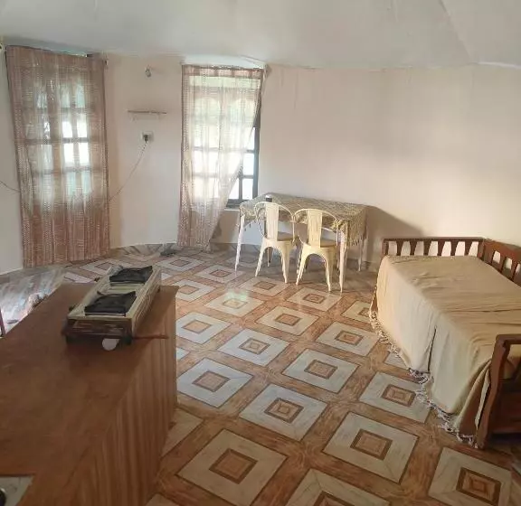 リゾートホテル Rusta Wellness And Retreat Center