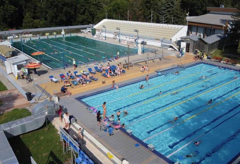 אתר נופש Szentesi Sport és üdülőközpont