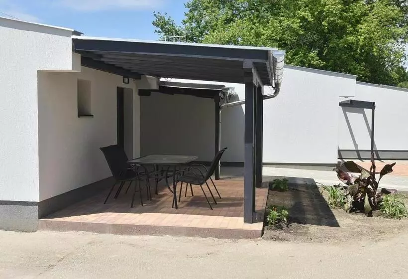 Lomakeskus Szentesi Sport és üdülőközpont