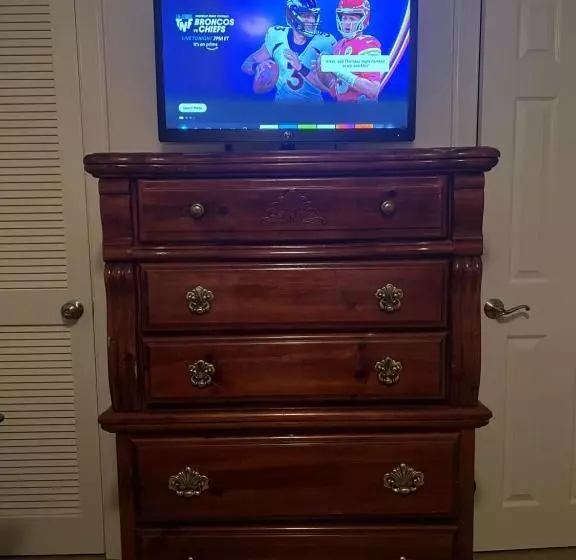 Aamiaismajoitus (B&B) Atkins Investments Inc. Swanhaven