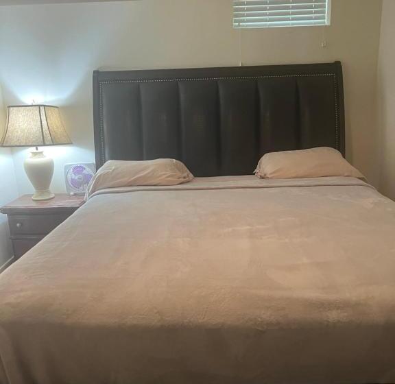 ベッドアンドブレックファースト Atkins Investments Inc. Swanhaven