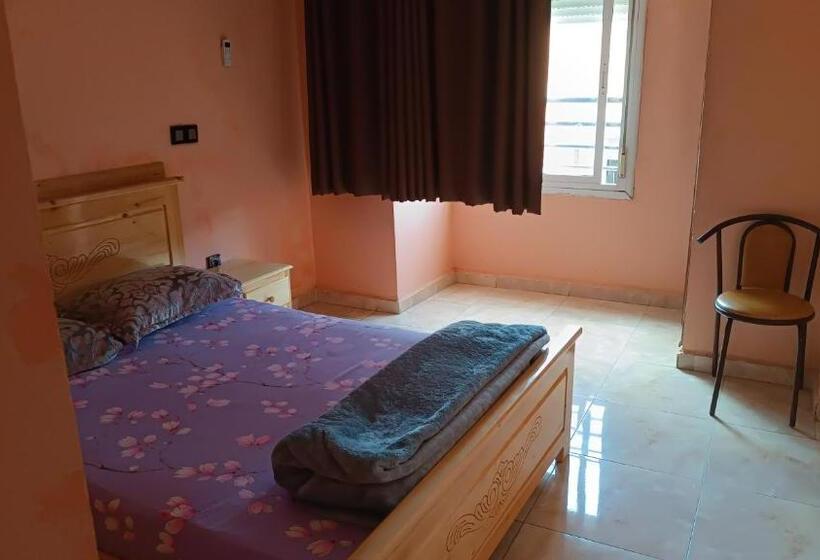 Отель Hôtel Essalam