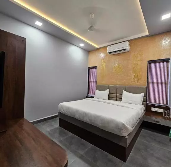 ホテル Happy Stay Kolhapur 2 Km From Kolhapur Airport