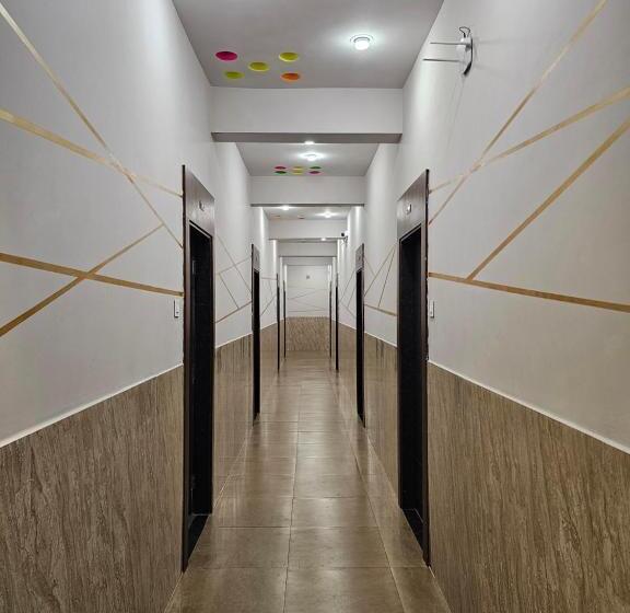 Hotel Happy Stay Kolhapur 2 Km From Kolhapur Airport