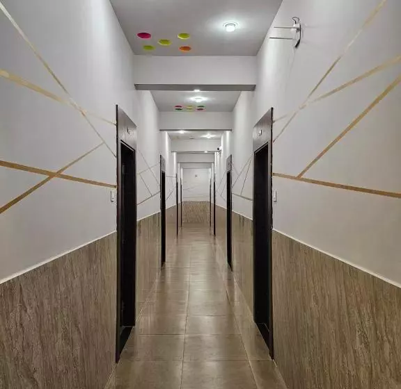 ホテル Happy Stay Kolhapur 2 Km From Kolhapur Airport
