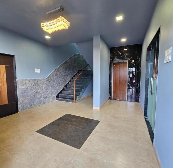 Hotel Happy Stay Kolhapur 2 Km From Kolhapur Airport