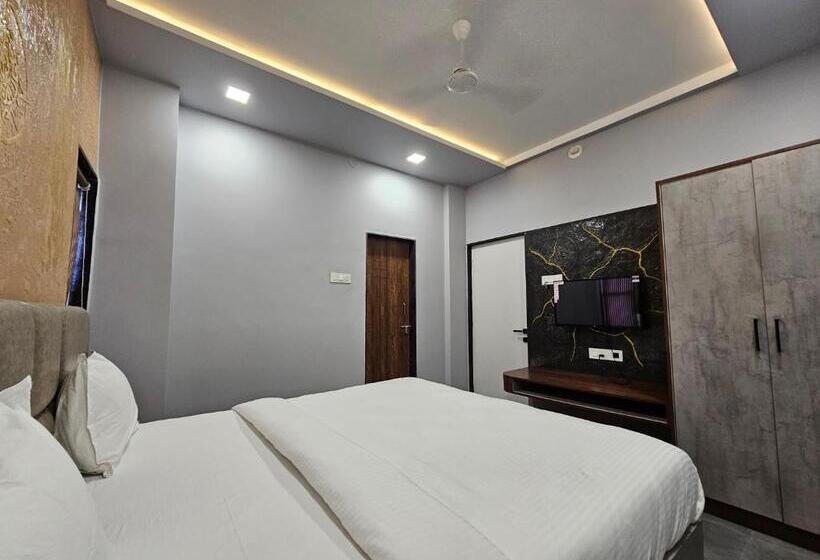 Hotel Happy Stay Kolhapur 2 Km From Kolhapur Airport