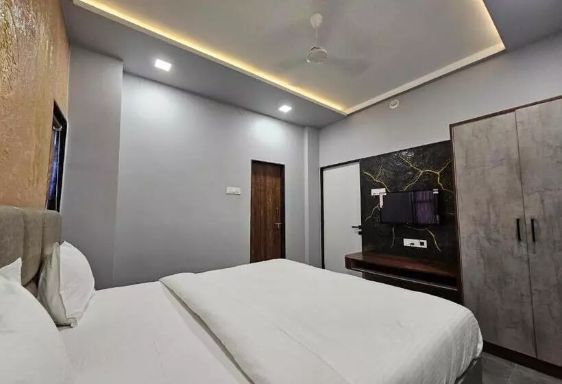 ホテル Happy Stay Kolhapur 2 Km From Kolhapur Airport