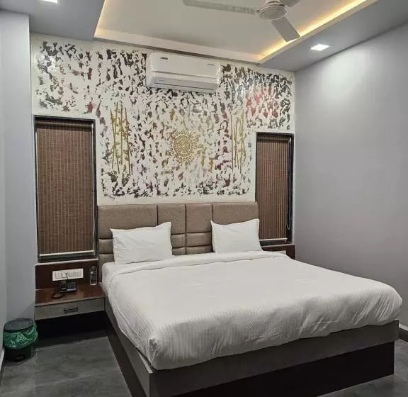 ホテル Happy Stay Kolhapur 2 Km From Kolhapur Airport