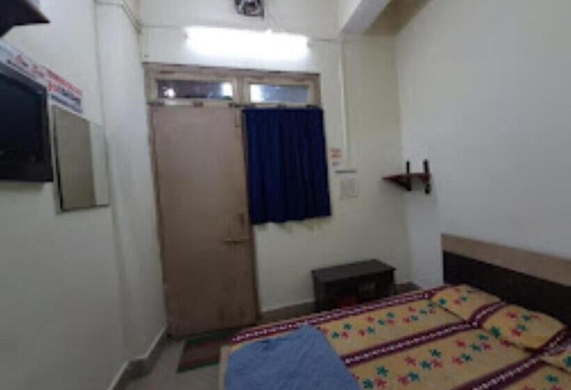 酒店 Om Sai, Anuppur