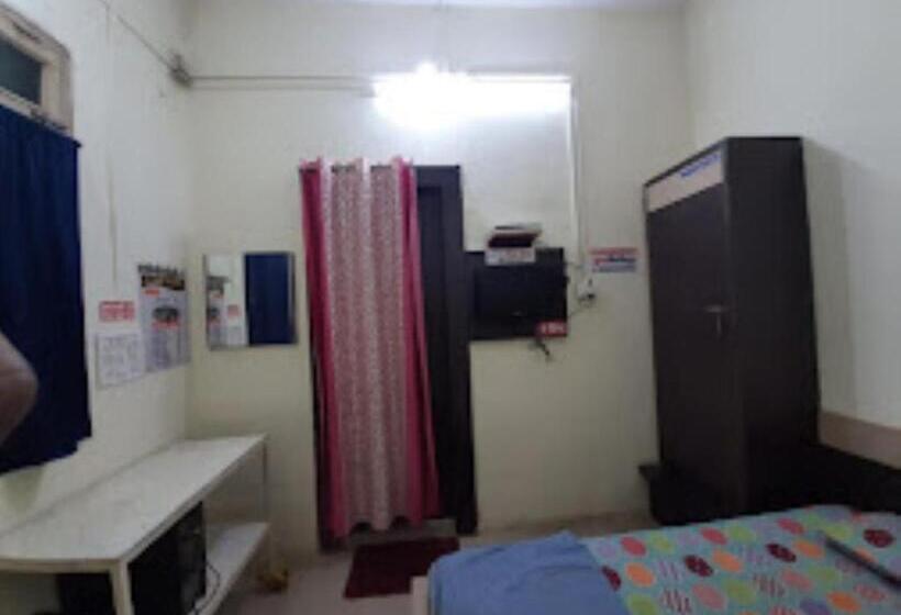 酒店 Om Sai, Anuppur