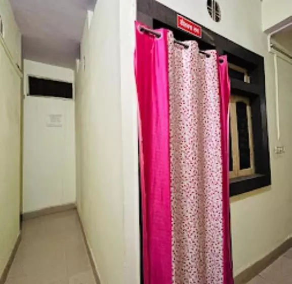 ホテル Om Sai, Anuppur