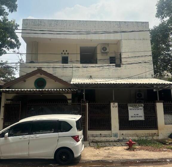 فندق Oyo 93379 S12