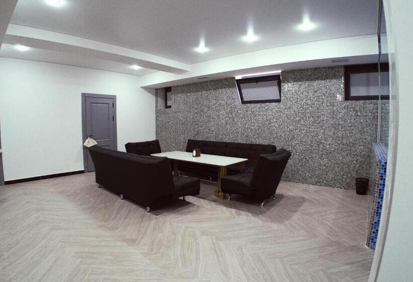 هتل Shymkent Park