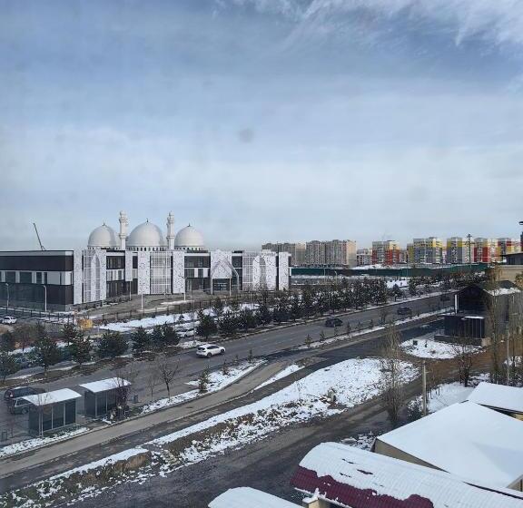 هتل Shymkent Park