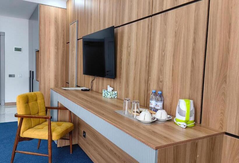 هتل Shymkent Park