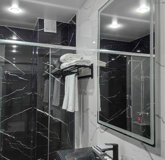 هتل Shymkent Park