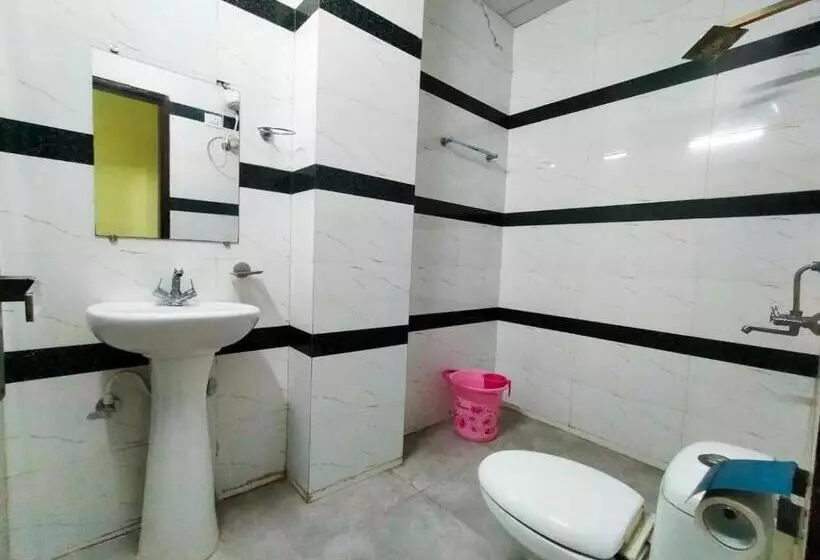 Oyo Annapurna Hotel Restaurant
