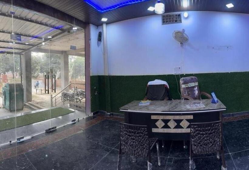 Oyo Annapurna Hotel Restaurant