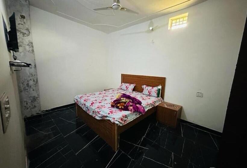 Oyo Annapurna Hotel Restaurant