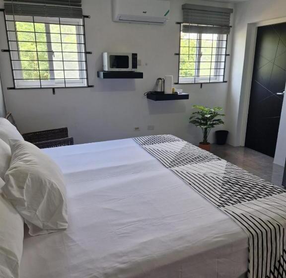 پانسیون Boonoonoonous