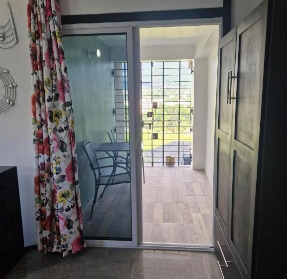 پانسیون Boonoonoonous