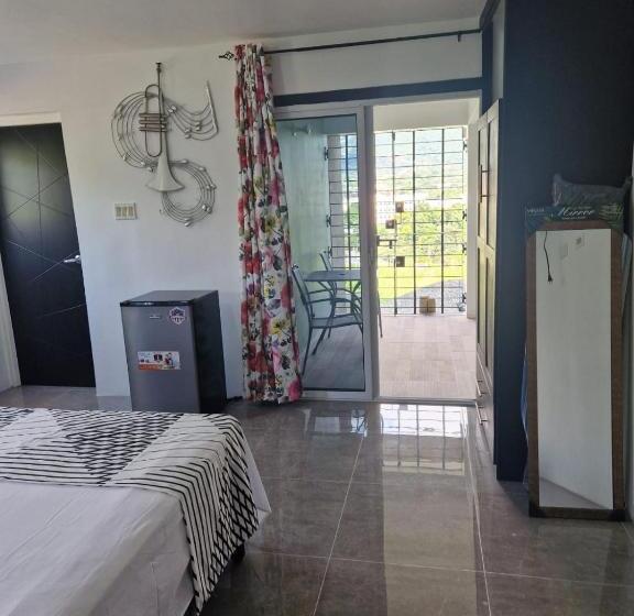 پانسیون Boonoonoonous