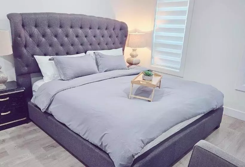 ペンション Beautiful Private King Room , Surrey