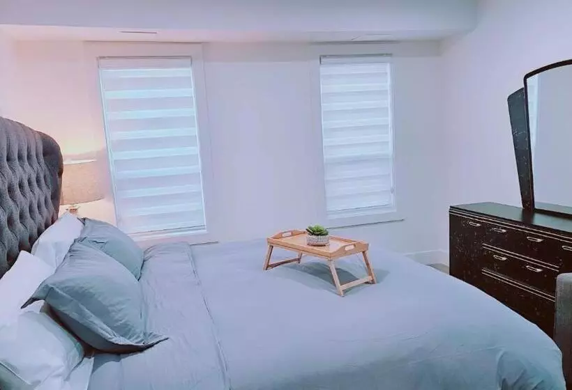 ペンション Beautiful Private King Room , Surrey