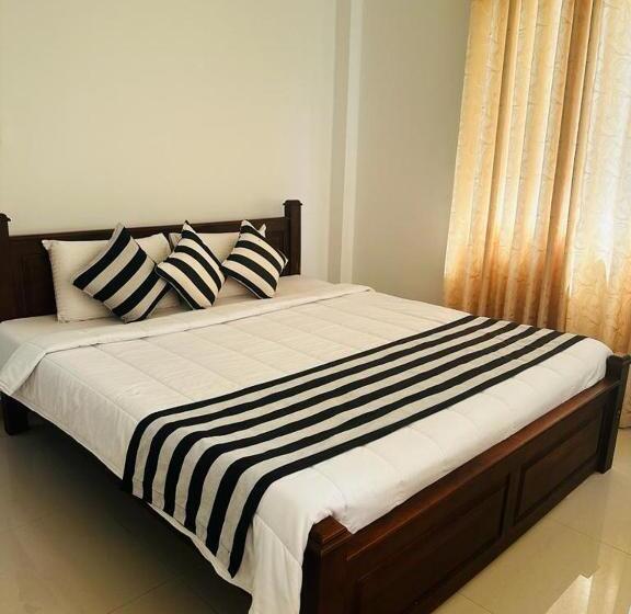 פנסיון Golden Resort