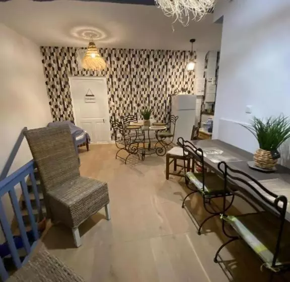 Majatalo La Suite Du Docteur Privey   Free & Secure Park Bike