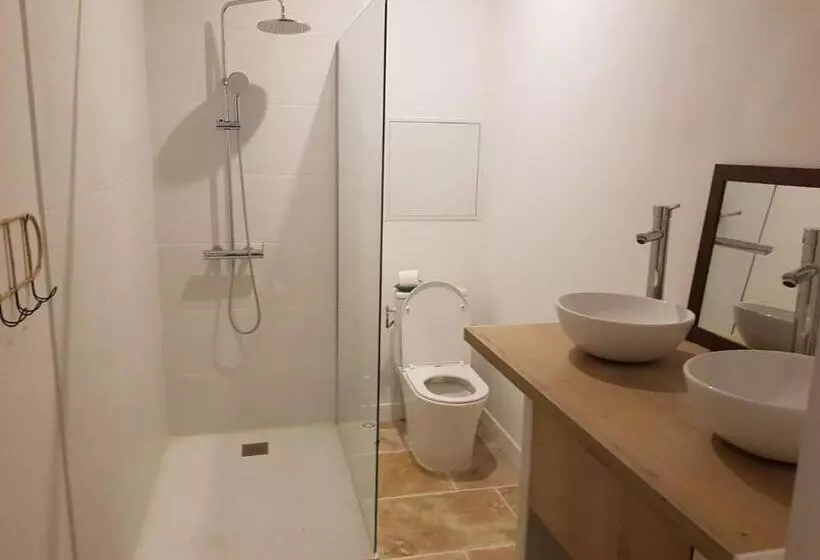 Majatalo La Suite Du Docteur Privey   Free & Secure Park Bike