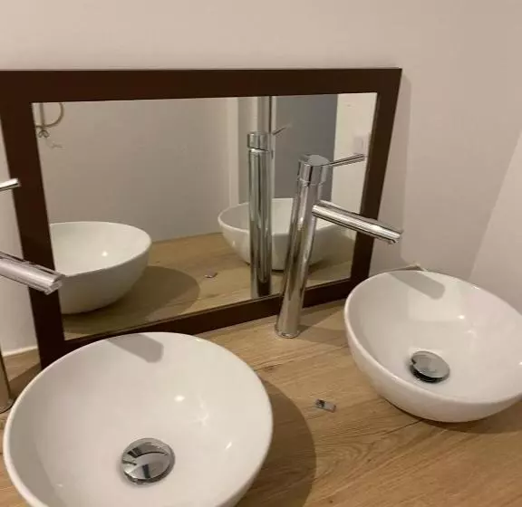 Majatalo La Suite Du Docteur Privey   Free & Secure Park Bike