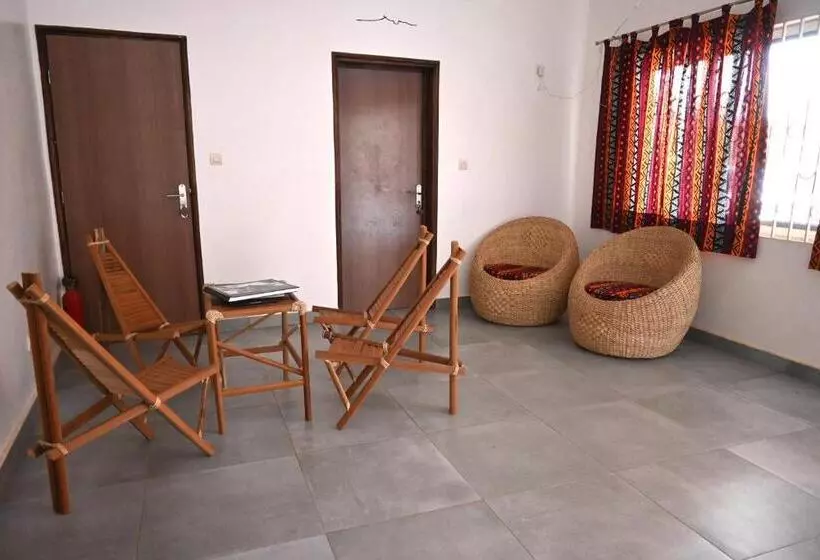 پانسیون Les Amazones Rouges Maison Moderne Et Chaleureuse