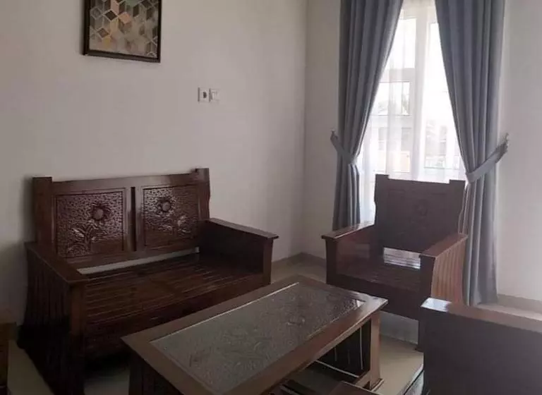 Majatalo Savannah Guest House