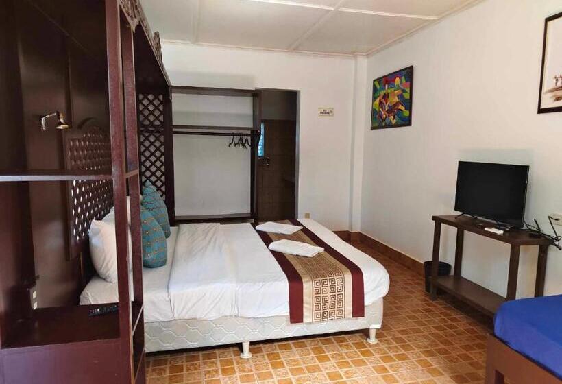 Villa Apolonia Resort