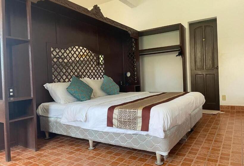 Villa Apolonia Resort