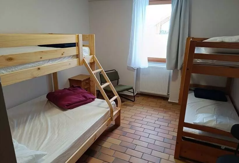 ユースホステル La Mansio De Bons