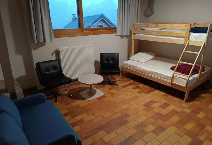 ユースホステル La Mansio De Bons