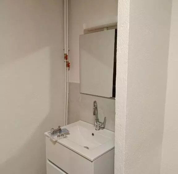 ユースホステル La Mansio De Bons