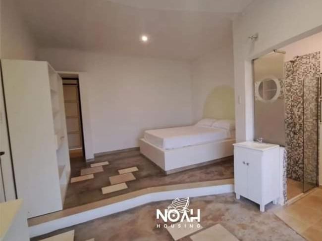 호스텔 Noah Housing