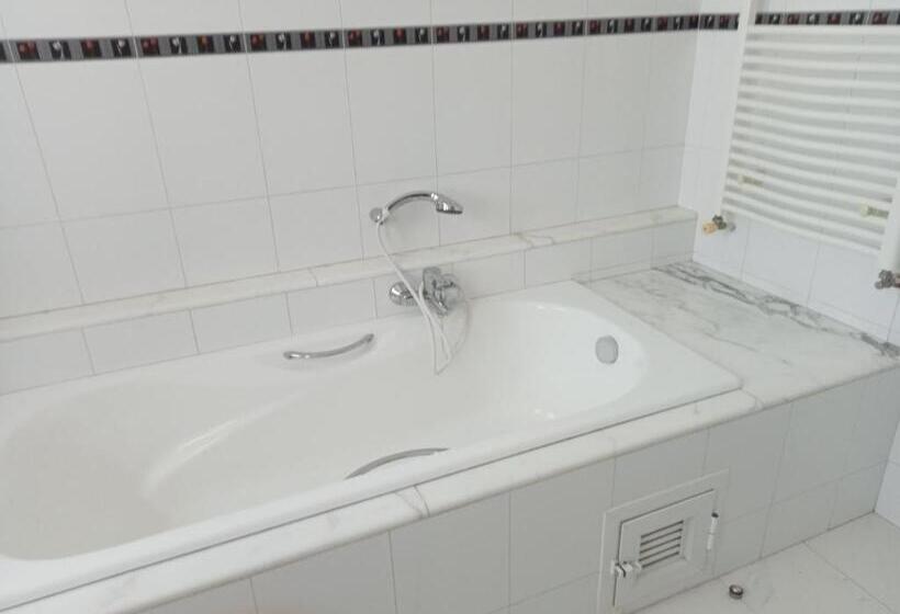 Bed and Breakfast Chez Mme Jaouida