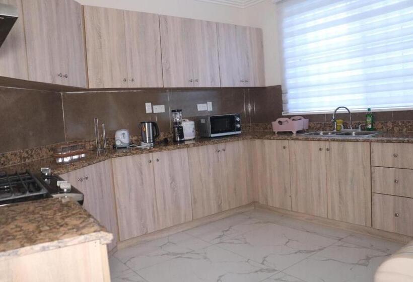 צימר Dramani Villa