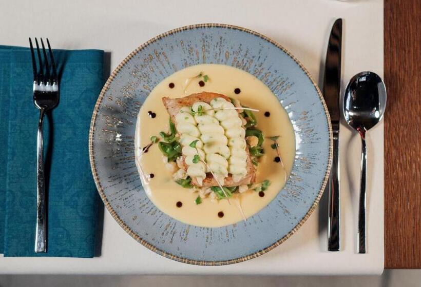 Bordűr Wellness Hotel Superior és Szőnyegmúzeum