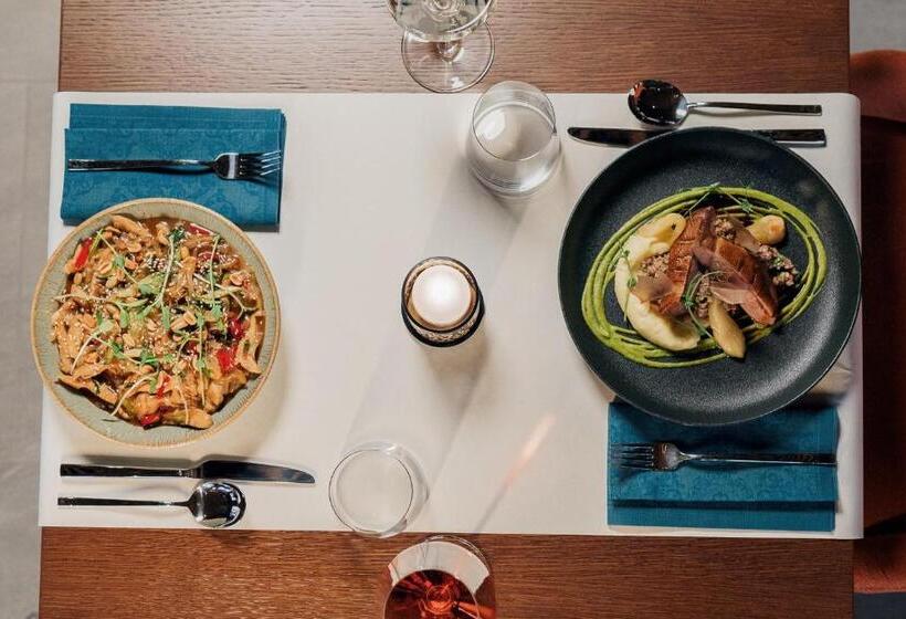 Bordűr Wellness Hotel Superior és Szőnyegmúzeum