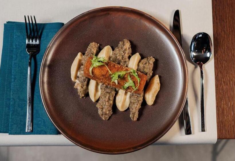 Bordűr Wellness Hotel Superior és Szőnyegmúzeum